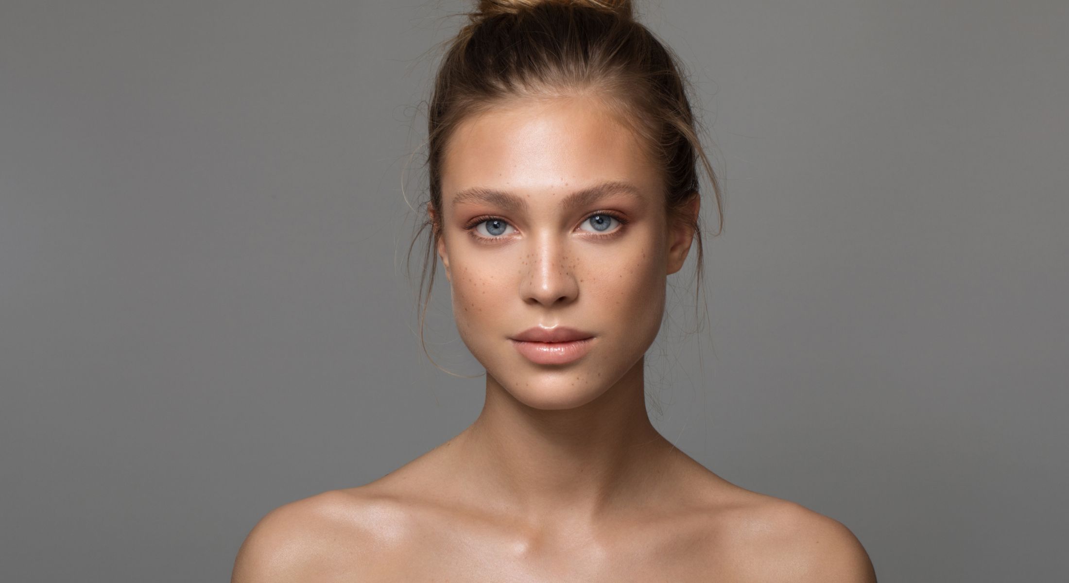 Portrait of a woman with natural makeup.
